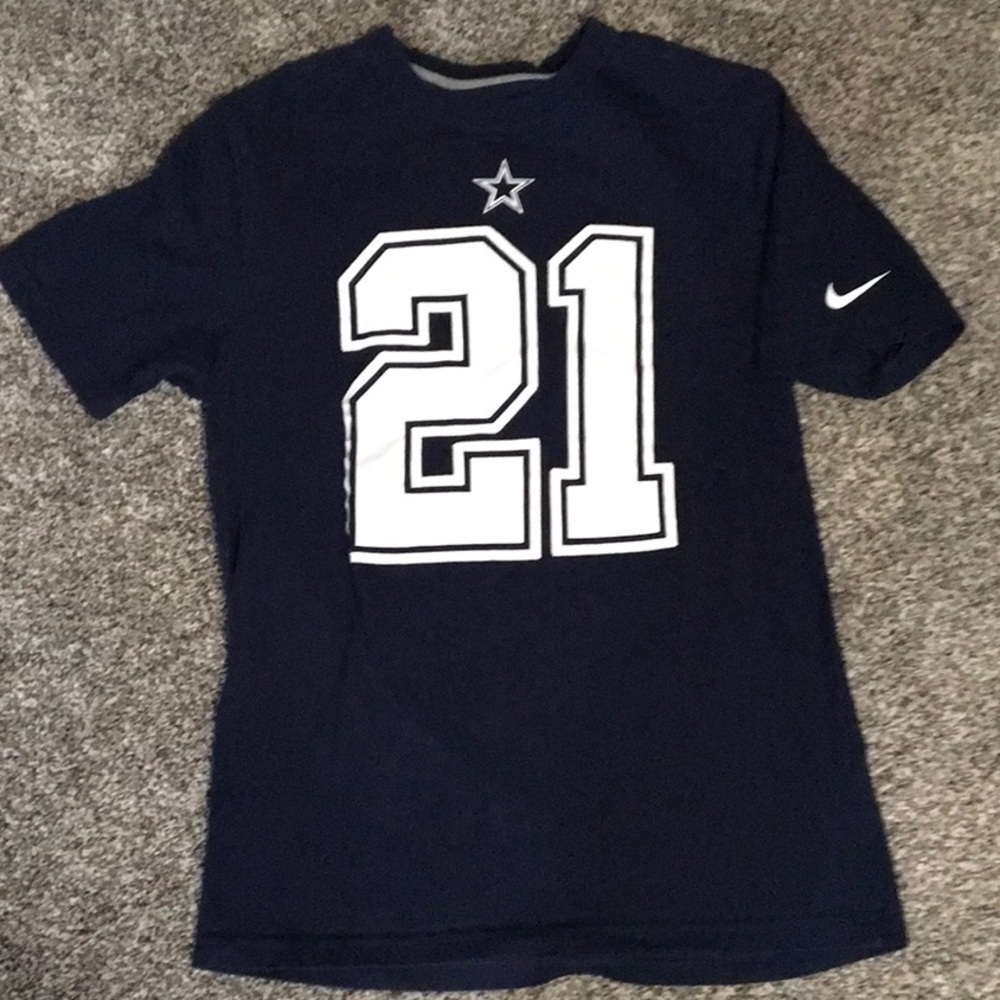 Men’s Nike, Dallas Cowboy, Zeke Elliott shirt, size medium